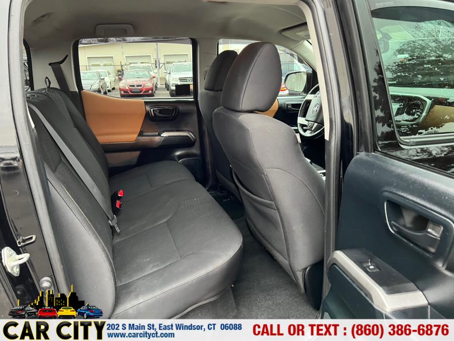 Used Toyota Tacoma 4WD Double Cab V6 AT SR (Natl) 2016 | Car City LLC. East Windsor, Connecticut Used Toyota Tacoma 4WD Double Cab V6 AT SR (Natl) 2016 | Car City LLC. East Windsor, Connecticut
