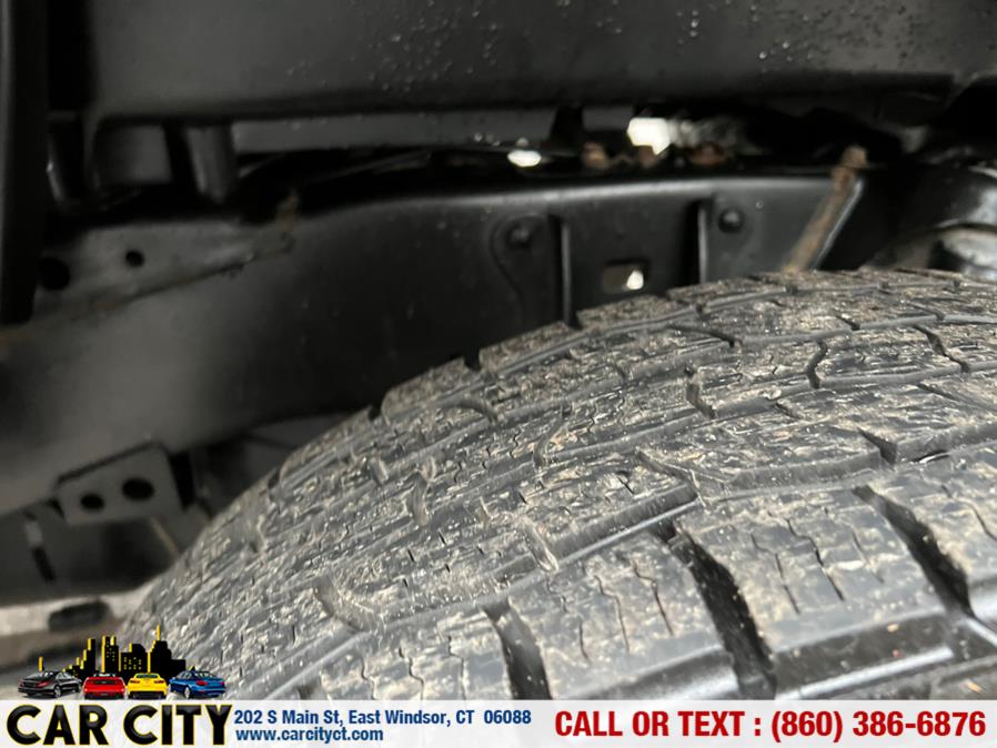 Used Toyota Tacoma 4WD Double Cab V6 AT SR (Natl) 2016 | Car City LLC. East Windsor, Connecticut Used Toyota Tacoma 4WD Double Cab V6 AT SR (Natl) 2016 | Car City LLC. East Windsor, Connecticut