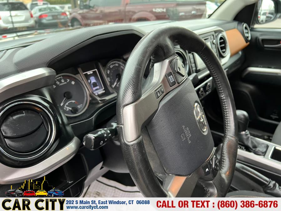 Used Toyota Tacoma 4WD Double Cab V6 AT SR (Natl) 2016 | Car City LLC. East Windsor, Connecticut Used Toyota Tacoma 4WD Double Cab V6 AT SR (Natl) 2016 | Car City LLC. East Windsor, Connecticut
