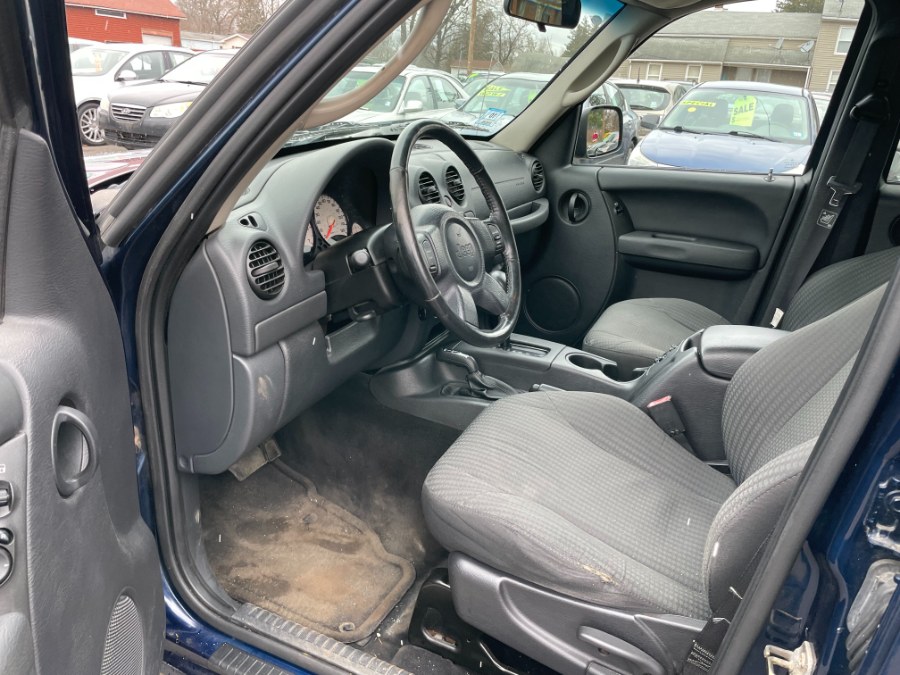 Used Jeep Liberty 4dr Sport 4WD 2004 | CT Car Co LLC. East Windsor, Connecticut