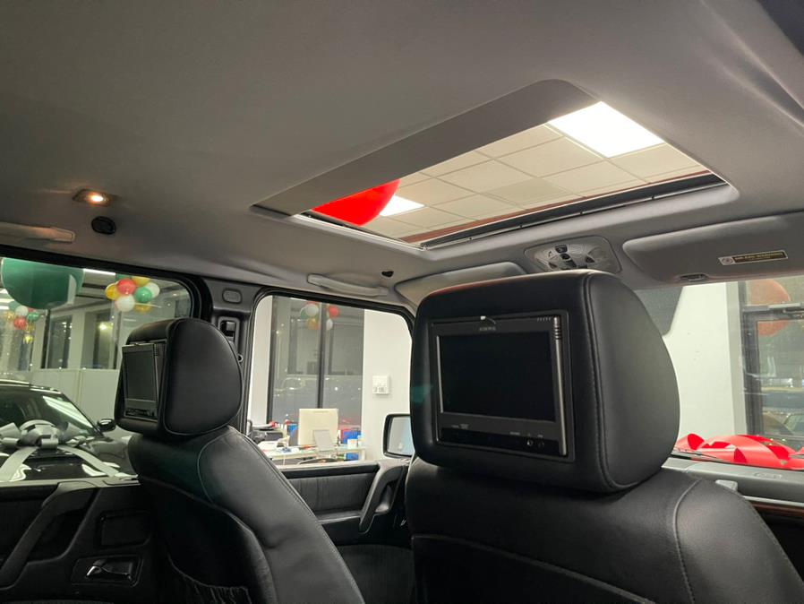 2005 Mercedes-Benz G-Class 4MATIC 4dr 5.0L Grand Edition, available for sale in Inwood, New York | 5 Towns Drive. Inwood, New York 2005 Mercedes-Benz G-Class 4MATIC 4dr 5.0L Grand Edition, available for sale in Inwood, New York | 5 Towns Drive. Inwood, New York