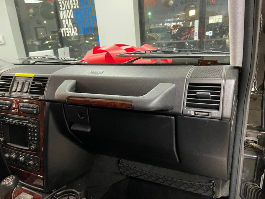 2005 Mercedes-Benz G-Class 4MATIC 4dr 5.0L Grand Edition, available for sale in Inwood, New York | 5 Towns Drive. Inwood, New York 2005 Mercedes-Benz G-Class 4MATIC 4dr 5.0L Grand Edition, available for sale in Inwood, New York | 5 Towns Drive. Inwood, New York