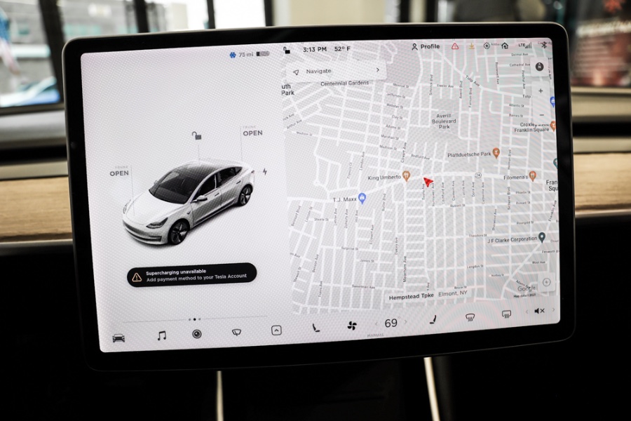 Used Tesla Model 3 Long Range Battery AWD 2018 | 26 Motors Long Island. ELMONT, New York Used Tesla Model 3 Long Range Battery AWD 2018 | 26 Motors Long Island. ELMONT, New York