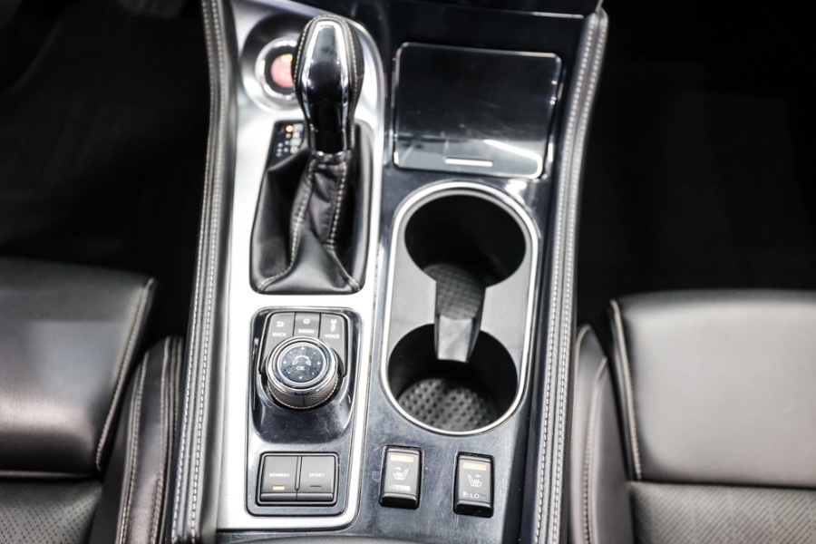 Used Nissan Maxima SR 3.5L 2017 | 26 Motors Long Island. ELMONT, New York Used Nissan Maxima SR 3.5L 2017 | 26 Motors Long Island. ELMONT, New York