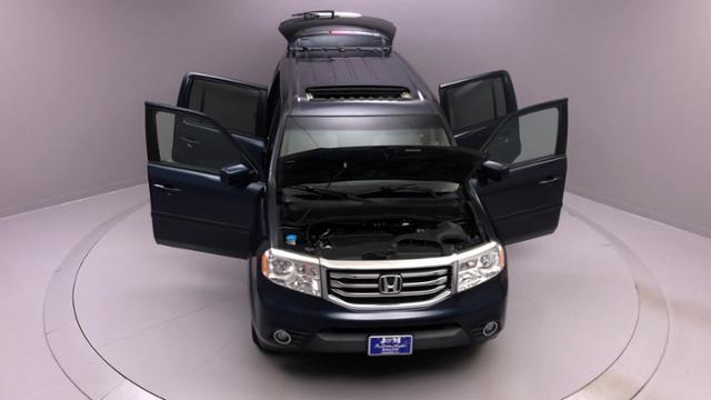 2012 Honda Pilot 4WD 4dr EX-L w/Navi, available for sale in Naugatuck, Connecticut | J&M Automotive Sls&Svc LLC. Naugatuck, Connecticut 2012 Honda Pilot 4WD 4dr EX-L w/Navi, available for sale in Naugatuck, Connecticut | J&M Automotive Sls&Svc LLC. Naugatuck, Connecticut
