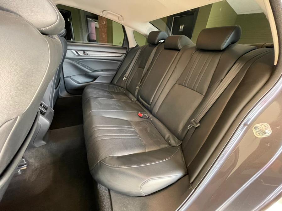 Used Honda Accord Sedan Touring 1.5T CVT 2018 | AutoMax. West Hartford, Connecticut Used Honda Accord Sedan Touring 1.5T CVT 2018 | AutoMax. West Hartford, Connecticut