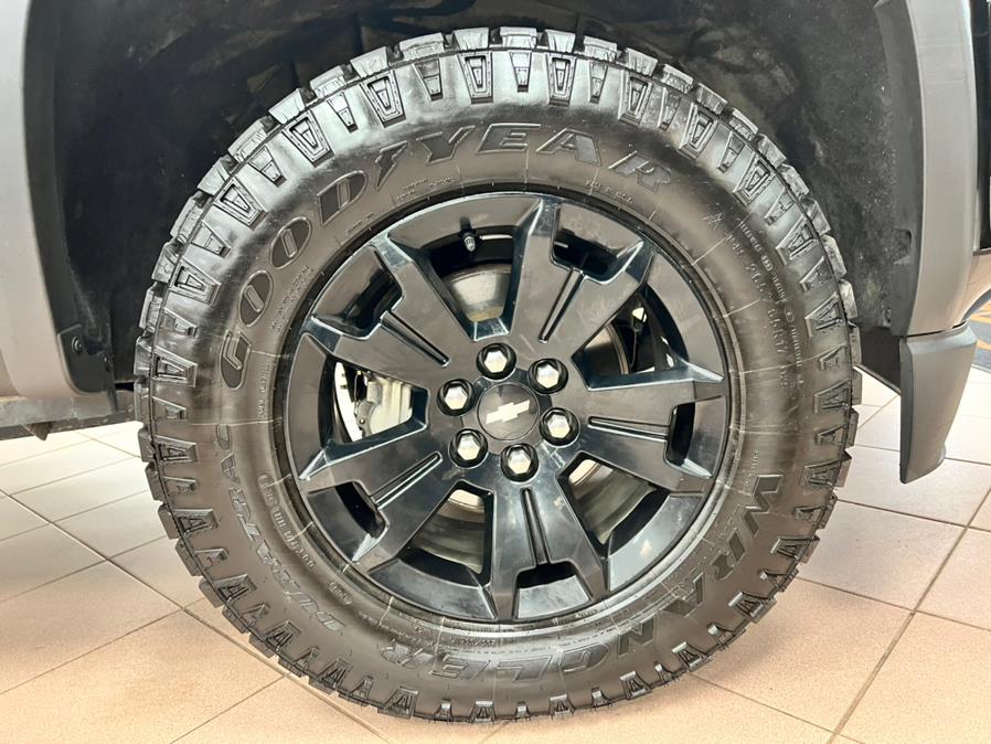 2019 Chevrolet Colorado 4WD Crew Cab 128.3" Z71, available for sale in Massapequa Park, New York | Power Motors East. Massapequa Park, New York 2019 Chevrolet Colorado 4WD Crew Cab 128.3" Z71, available for sale in Massapequa Park, New York | Power Motors East. Massapequa Park, New York