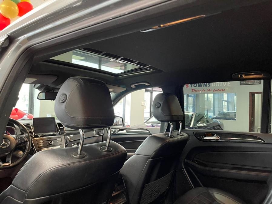Used Mercedes-Benz GLS GLS 450 4MATIC SUV 2017 | 5 Towns Drive. Inwood, New York Used Mercedes-Benz GLS GLS 450 4MATIC SUV 2017 | 5 Towns Drive. Inwood, New York