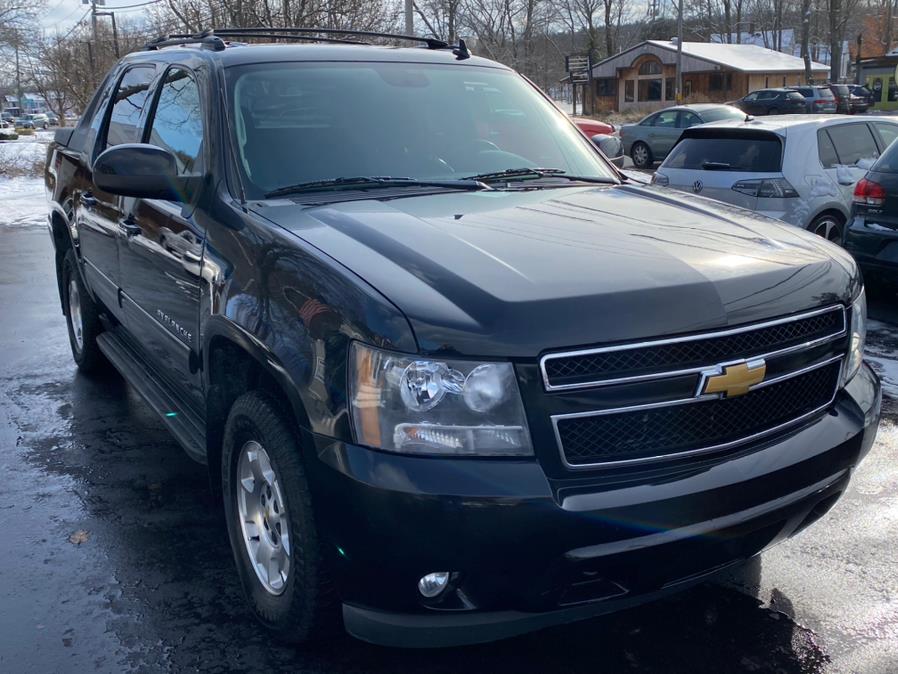 Used Chevrolet Avalanche 4WD Crew Cab LS 2012 | Lava Motors 2 Inc. Canton, Connecticut Used Chevrolet Avalanche 4WD Crew Cab LS 2012 | Lava Motors 2 Inc. Canton, Connecticut