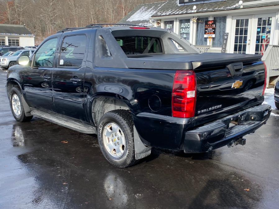 Used Chevrolet Avalanche 4WD Crew Cab LS 2012 | Lava Motors 2 Inc. Canton, Connecticut Used Chevrolet Avalanche 4WD Crew Cab LS 2012 | Lava Motors 2 Inc. Canton, Connecticut