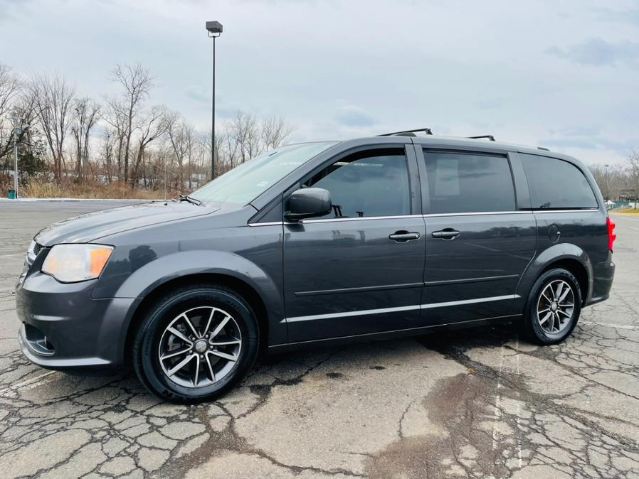Used Dodge Grand Caravan SXT Wagon 2017 | Supreme Automotive. New Britain, Connecticut Used Dodge Grand Caravan SXT Wagon 2017 | Supreme Automotive. New Britain, Connecticut