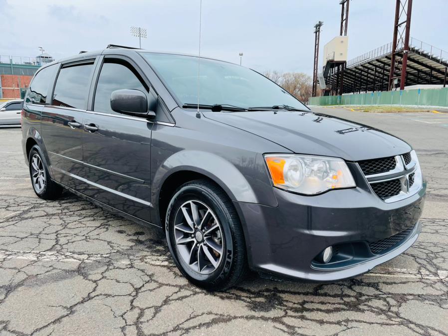 2017 Dodge Grand Caravan SXT Wagon, available for sale in New Britain, Connecticut | Supreme Automotive. New Britain, Connecticut