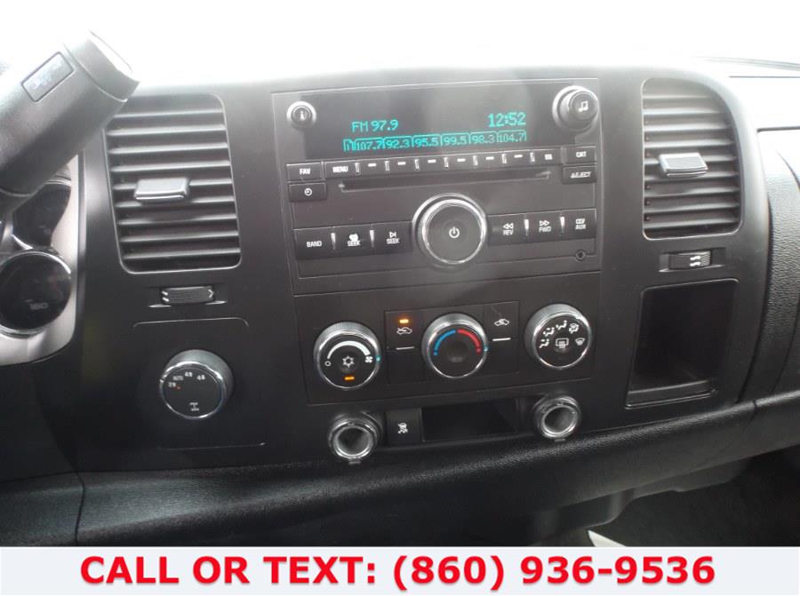 Used Chevrolet Silverado 1500 4WD Crew Cab 143.5" LT w/1LT 2007 | Lee Motors Sales Inc. Hartford, Connecticut Used Chevrolet Silverado 1500 4WD Crew Cab 143.5" LT w/1LT 2007 | Lee Motors Sales Inc. Hartford, Connecticut