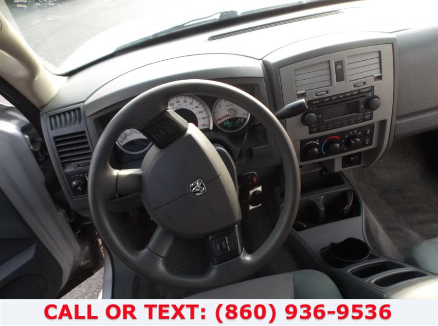 Used Chevrolet Silverado 1500 4WD Crew Cab 143.5" LT w/1LT 2007 | Lee Motors Sales Inc. Hartford, Connecticut Used Chevrolet Silverado 1500 4WD Crew Cab 143.5" LT w/1LT 2007 | Lee Motors Sales Inc. Hartford, Connecticut