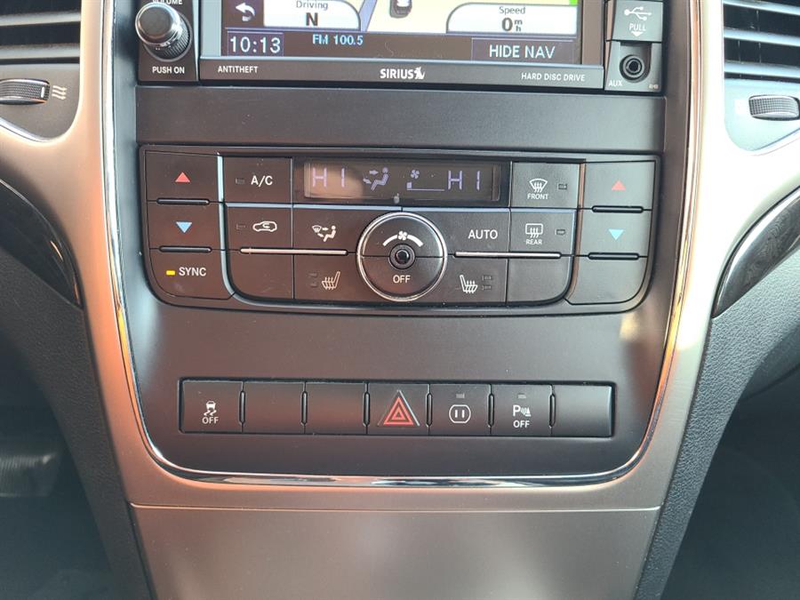 Used Jeep Grand Cherokee 4WD 4dr Laredo Altitude 2012 | National Auto Brokers, Inc.. Waterbury, Connecticut Used Jeep Grand Cherokee 4WD 4dr Laredo Altitude 2012 | National Auto Brokers, Inc.. Waterbury, Connecticut