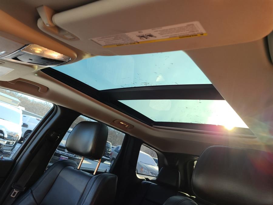 Used Jeep Grand Cherokee 4WD 4dr Laredo Altitude 2012 | National Auto Brokers, Inc.. Waterbury, Connecticut Used Jeep Grand Cherokee 4WD 4dr Laredo Altitude 2012 | National Auto Brokers, Inc.. Waterbury, Connecticut