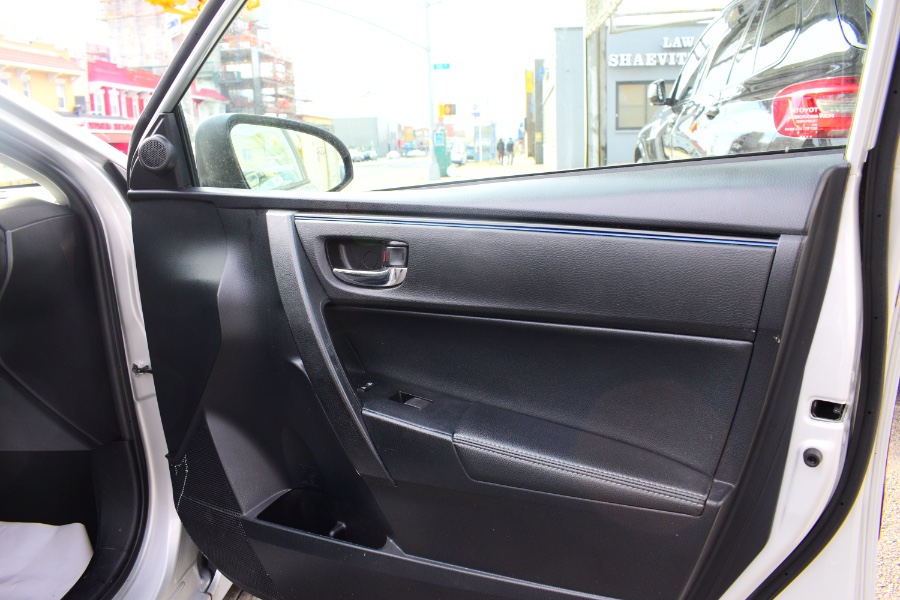 Used Toyota Corolla SE CVT (Natl) 2017 | Hillside Auto Mall Inc.. Jamaica, New York Used Toyota Corolla SE CVT (Natl) 2017 | Hillside Auto Mall Inc.. Jamaica, New York