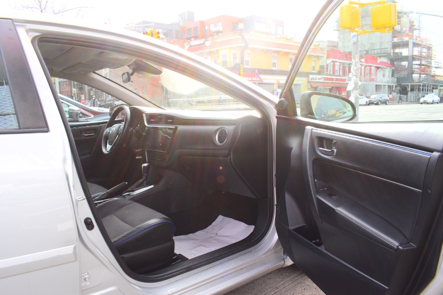 Used Toyota Corolla SE CVT (Natl) 2017 | Hillside Auto Mall Inc.. Jamaica, New York Used Toyota Corolla SE CVT (Natl) 2017 | Hillside Auto Mall Inc.. Jamaica, New York