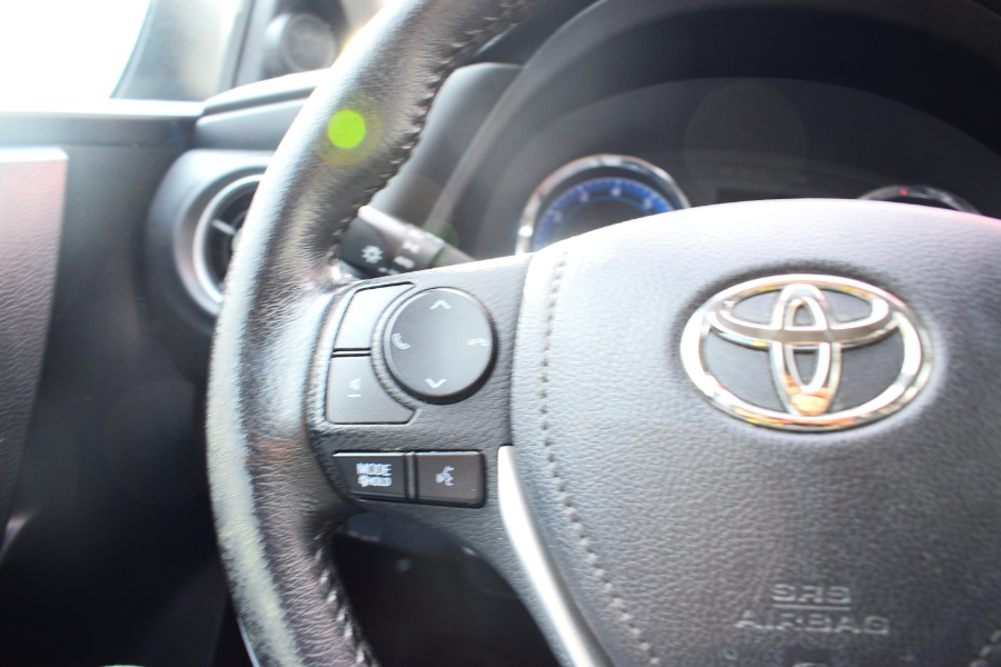 Used Toyota Corolla SE CVT (Natl) 2017 | Hillside Auto Mall Inc.. Jamaica, New York Used Toyota Corolla SE CVT (Natl) 2017 | Hillside Auto Mall Inc.. Jamaica, New York