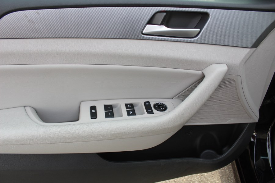 2019 Hyundai Sonata SEL 2.4L, available for sale in Great Neck, New York | Great Neck Car Buyers & Sellers. Great Neck, New York 2019 Hyundai Sonata SEL 2.4L, available for sale in Great Neck, New York | Great Neck Car Buyers & Sellers. Great Neck, New York