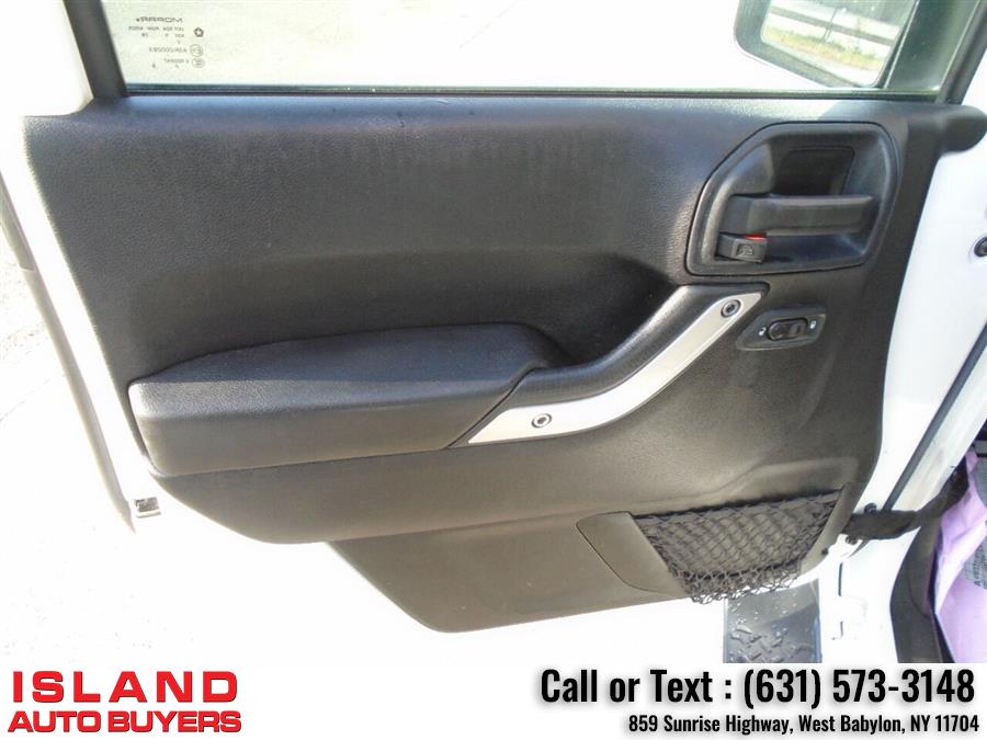 Used Jeep Wrangler Unlimited Sahara 4x4 4dr SUV 2016 | Island Auto Buyers. West Babylon, New York Used Jeep Wrangler Unlimited Sahara 4x4 4dr SUV 2016 | Island Auto Buyers. West Babylon, New York