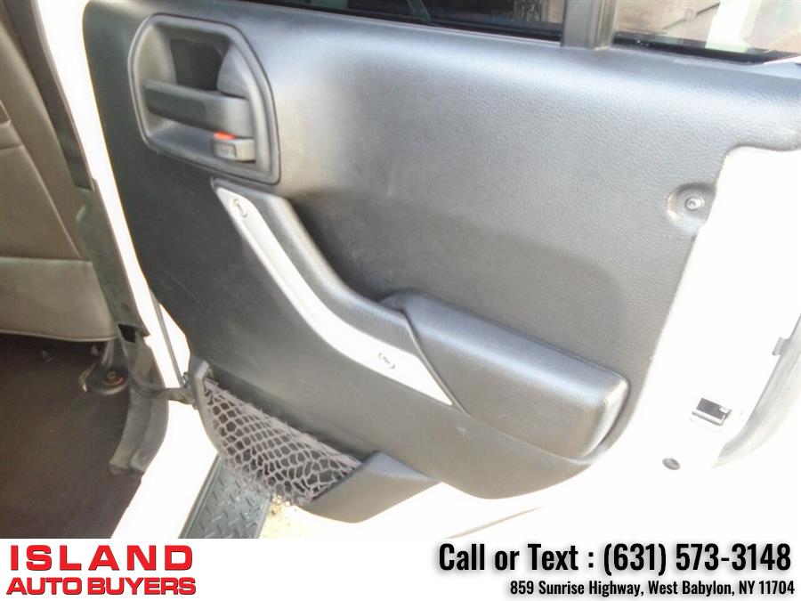 Used Jeep Wrangler Unlimited Sahara 4x4 4dr SUV 2016 | Island Auto Buyers. West Babylon, New York Used Jeep Wrangler Unlimited Sahara 4x4 4dr SUV 2016 | Island Auto Buyers. West Babylon, New York