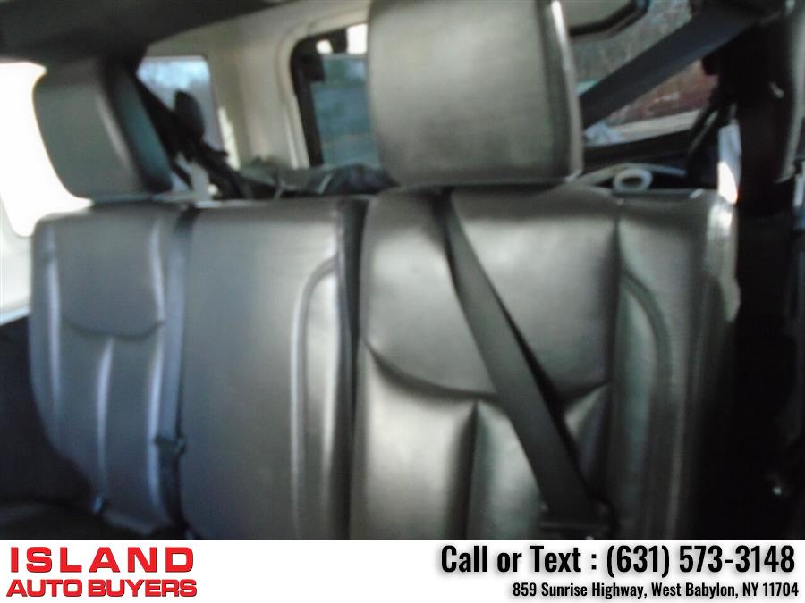 Used Jeep Wrangler Unlimited Sahara 4x4 4dr SUV 2016 | Island Auto Buyers. West Babylon, New York Used Jeep Wrangler Unlimited Sahara 4x4 4dr SUV 2016 | Island Auto Buyers. West Babylon, New York
