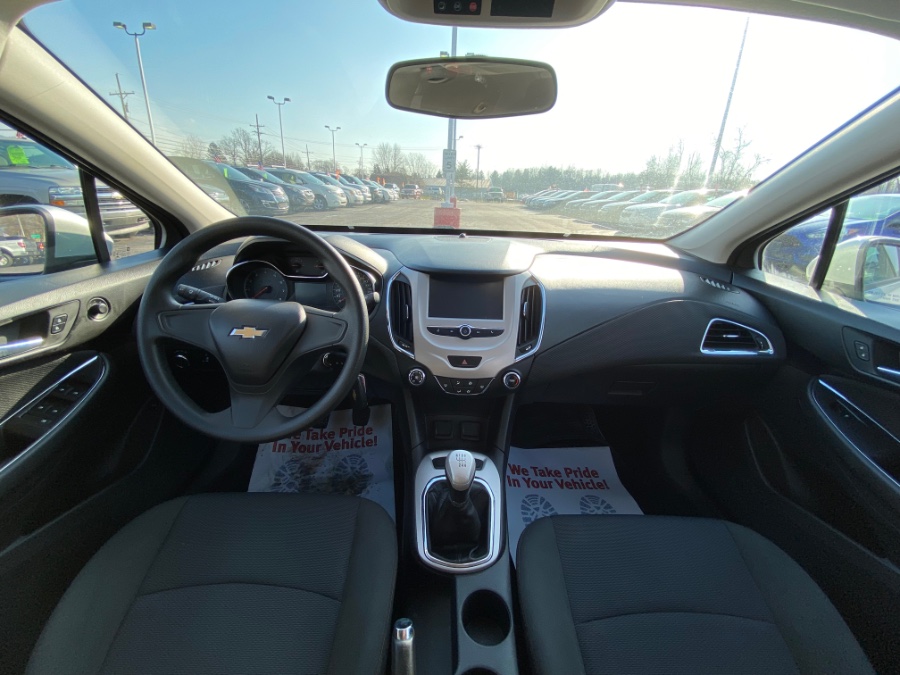 Used Chevrolet Cruze 4dr Sdn Man L 2016 | Marsh Auto Sales LLC. Ortonville, Michigan Used Chevrolet Cruze 4dr Sdn Man L 2016 | Marsh Auto Sales LLC. Ortonville, Michigan