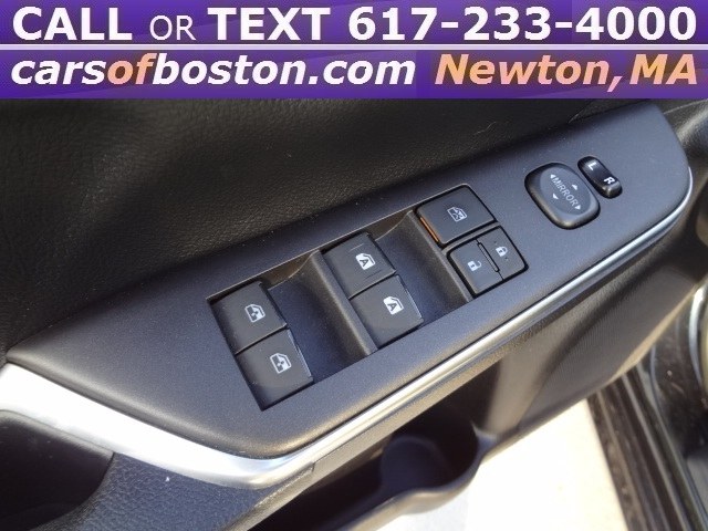 Used Toyota Camry 4dr Sdn I4 Auto SE (Natl) 2016 | Motorcars of Boston. Newton, Massachusetts Used Toyota Camry 4dr Sdn I4 Auto SE (Natl) 2016 | Motorcars of Boston. Newton, Massachusetts