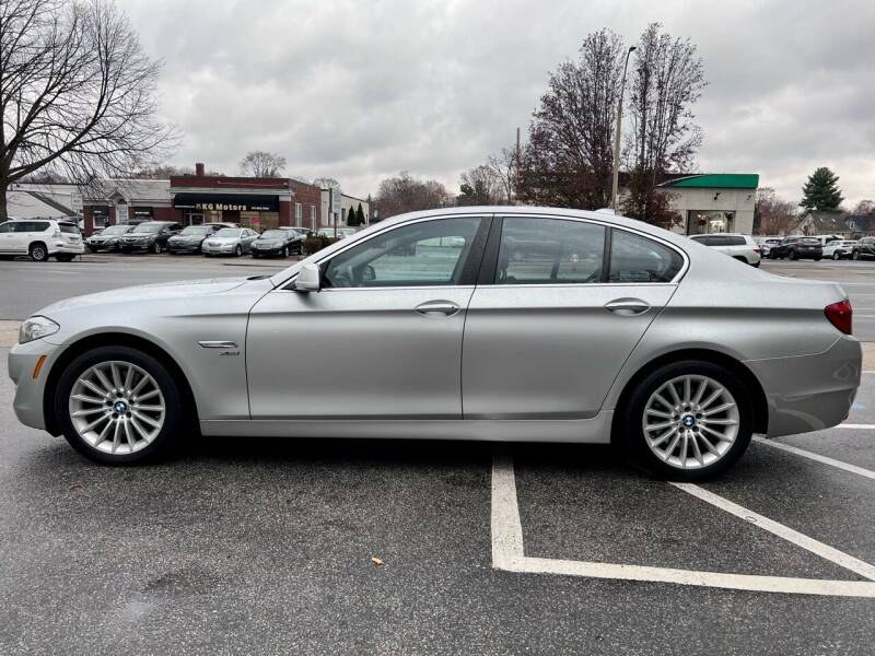 Used BMW 5 Series 4dr Sdn 535i xDrive AWD 2012 | Motorcars of Boston. Newton, Massachusetts Used BMW 5 Series 4dr Sdn 535i xDrive AWD 2012 | Motorcars of Boston. Newton, Massachusetts