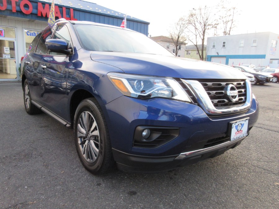 2020 Nissan Pathfinder FWD SL, available for sale in Linden, New Jersey | Route 27 Auto Mall. Linden, New Jersey 2020 Nissan Pathfinder FWD SL, available for sale in Linden, New Jersey | Route 27 Auto Mall. Linden, New Jersey