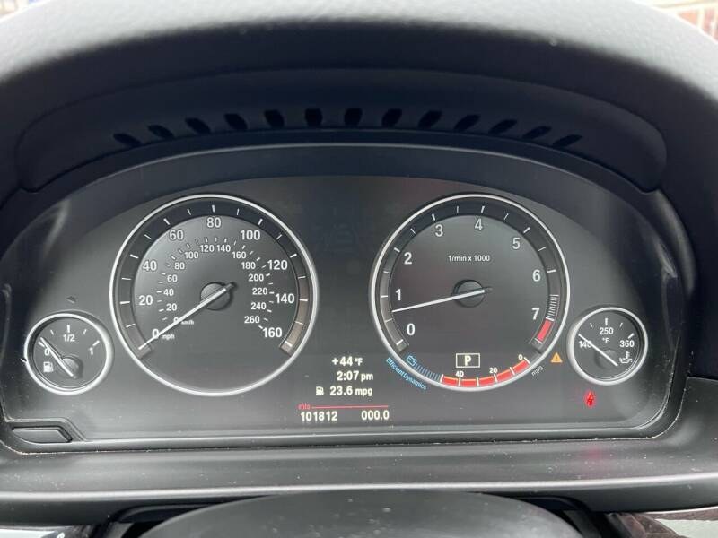 2012 BMW 5 Series 4dr Sdn 535i xDrive AWD, available for sale in Newton, Massachusetts | Cars of Boston. Newton, Massachusetts 2012 BMW 5 Series 4dr Sdn 535i xDrive AWD, available for sale in Newton, Massachusetts | Cars of Boston. Newton, Massachusetts