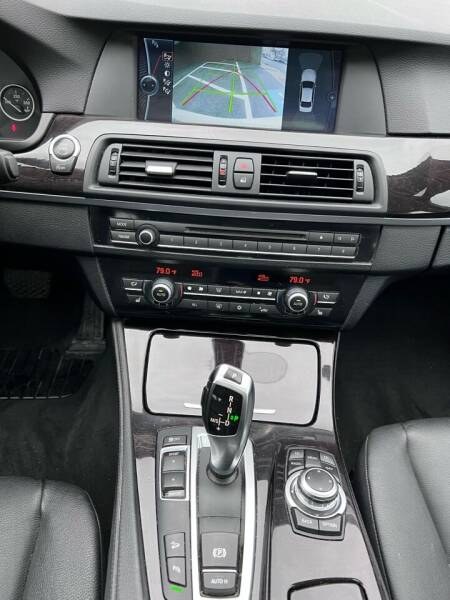 2012 BMW 5 Series 4dr Sdn 535i xDrive AWD, available for sale in Newton, Massachusetts | Cars of Boston. Newton, Massachusetts 2012 BMW 5 Series 4dr Sdn 535i xDrive AWD, available for sale in Newton, Massachusetts | Cars of Boston. Newton, Massachusetts