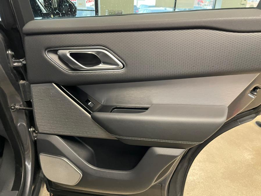 Used Land Rover Range Rover Velar P340 R-Dynamic SE 2019 | 5 Towns Drive. Inwood, New York Used Land Rover Range Rover Velar P340 R-Dynamic SE 2019 | 5 Towns Drive. Inwood, New York