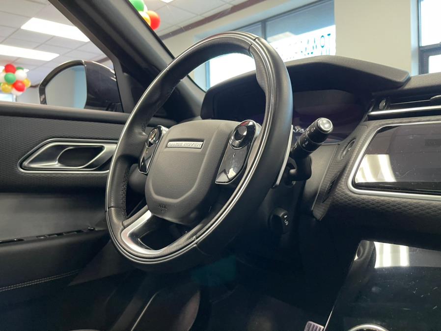 Used Land Rover Range Rover Velar P340 R-Dynamic SE 2019 | 5 Towns Drive. Inwood, New York Used Land Rover Range Rover Velar P340 R-Dynamic SE 2019 | 5 Towns Drive. Inwood, New York