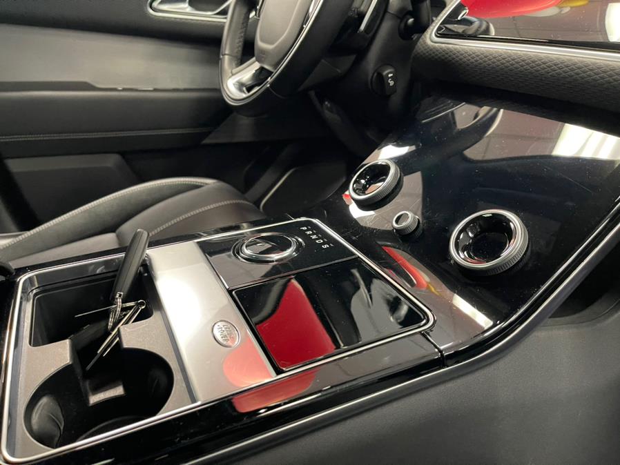 Used Land Rover Range Rover Velar P340 R-Dynamic SE 2019 | 5 Towns Drive. Inwood, New York Used Land Rover Range Rover Velar P340 R-Dynamic SE 2019 | 5 Towns Drive. Inwood, New York