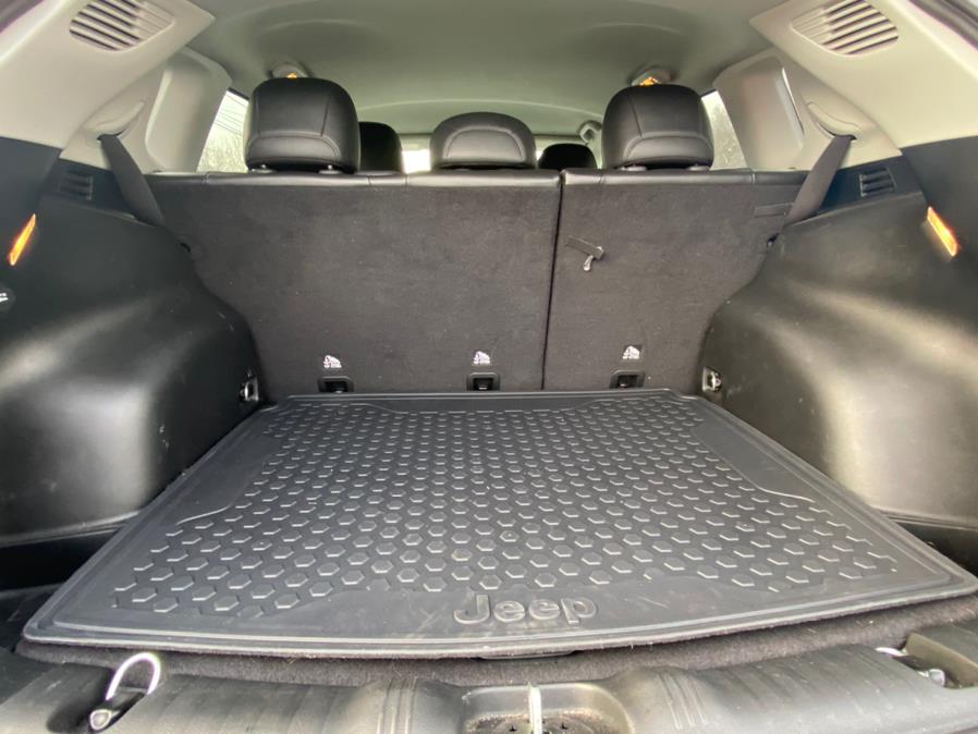 Used Jeep Compass Latitude 4x4 2020 | Lava Motors 2 Inc. Canton, Connecticut Used Jeep Compass Latitude 4x4 2020 | Lava Motors 2 Inc. Canton, Connecticut