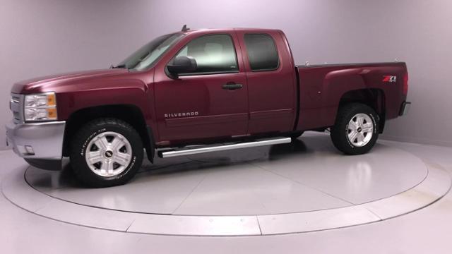 2013 Chevrolet Silverado 1500 4WD Ext Cab 143.5 LT, available for sale in Naugatuck, Connecticut | J&M Automotive Sls&Svc LLC. Naugatuck, Connecticut 2013 Chevrolet Silverado 1500 4WD Ext Cab 143.5 LT, available for sale in Naugatuck, Connecticut | J&M Automotive Sls&Svc LLC. Naugatuck, Connecticut