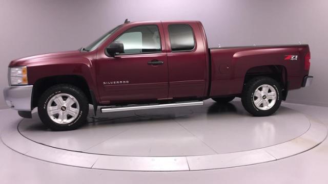 2013 Chevrolet Silverado 1500 4WD Ext Cab 143.5 LT, available for sale in Naugatuck, Connecticut | J&M Automotive Sls&Svc LLC. Naugatuck, Connecticut 2013 Chevrolet Silverado 1500 4WD Ext Cab 143.5 LT, available for sale in Naugatuck, Connecticut | J&M Automotive Sls&Svc LLC. Naugatuck, Connecticut