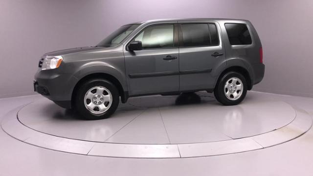 2013 Honda Pilot 4WD 4dr LX, available for sale in Naugatuck, Connecticut | J&M Automotive Sls&Svc LLC. Naugatuck, Connecticut 2013 Honda Pilot 4WD 4dr LX, available for sale in Naugatuck, Connecticut | J&M Automotive Sls&Svc LLC. Naugatuck, Connecticut