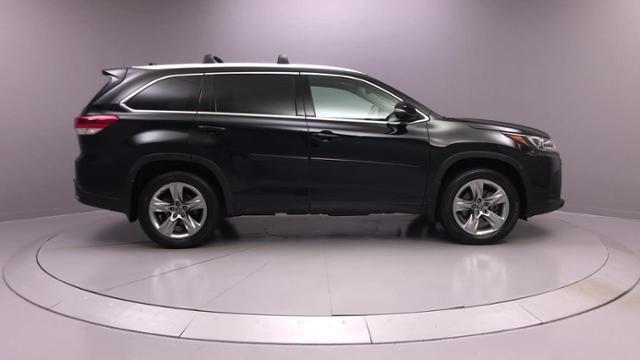 2018 Toyota Highlander Limited V6 AWD, available for sale in Naugatuck, Connecticut | J&M Automotive Sls&Svc LLC. Naugatuck, Connecticut 2018 Toyota Highlander Limited V6 AWD, available for sale in Naugatuck, Connecticut | J&M Automotive Sls&Svc LLC. Naugatuck, Connecticut