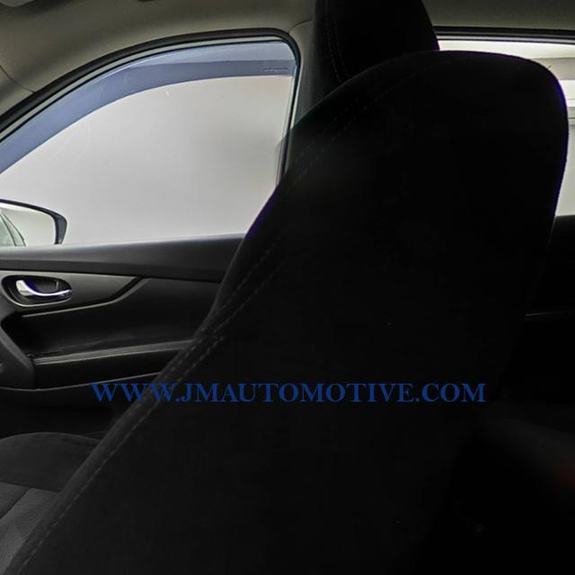 2015 Nissan Rogue AWD 4dr SV, available for sale in Naugatuck, Connecticut | J&M Automotive Sls&Svc LLC. Naugatuck, Connecticut 2015 Nissan Rogue AWD 4dr SV, available for sale in Naugatuck, Connecticut | J&M Automotive Sls&Svc LLC. Naugatuck, Connecticut