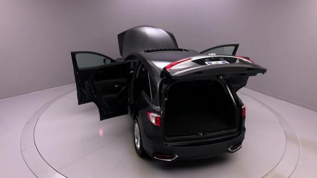 2016 Acura Rdx AWD 4dr, available for sale in Naugatuck, Connecticut | J&M Automotive Sls&Svc LLC. Naugatuck, Connecticut 2016 Acura Rdx AWD 4dr, available for sale in Naugatuck, Connecticut | J&M Automotive Sls&Svc LLC. Naugatuck, Connecticut