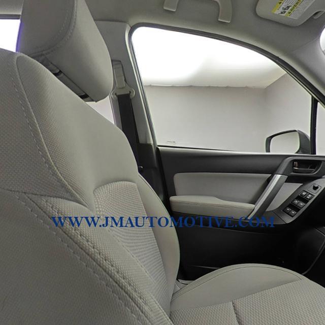 2015 Subaru Forester 4dr CVT 2.5i PZEV, available for sale in Naugatuck, Connecticut | J&M Automotive Sls&Svc LLC. Naugatuck, Connecticut 2015 Subaru Forester 4dr CVT 2.5i PZEV, available for sale in Naugatuck, Connecticut | J&M Automotive Sls&Svc LLC. Naugatuck, Connecticut
