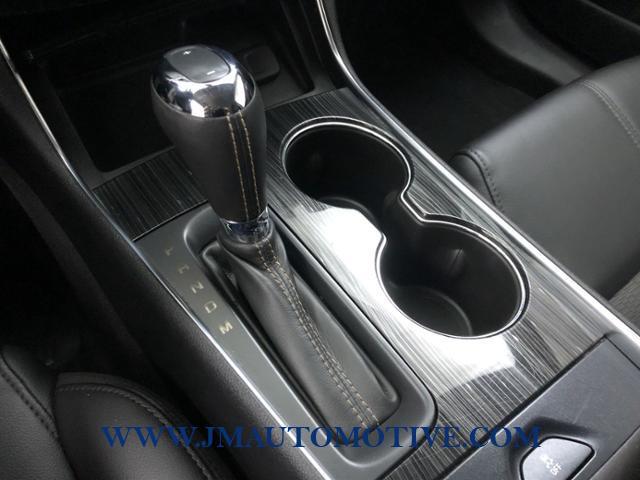 Used Chevrolet Impala 4dr Sdn LT w/1LT 2017 | J&M Automotive Sls&Svc LLC. Naugatuck, Connecticut Used Chevrolet Impala 4dr Sdn LT w/1LT 2017 | J&M Automotive Sls&Svc LLC. Naugatuck, Connecticut