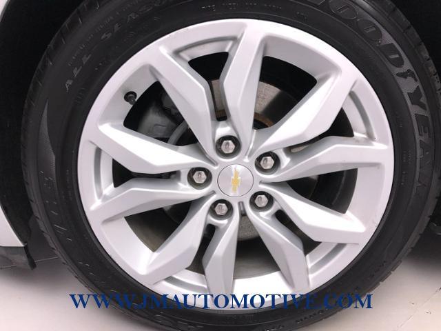 Used Chevrolet Impala 4dr Sdn LT w/1LT 2017 | J&M Automotive Sls&Svc LLC. Naugatuck, Connecticut Used Chevrolet Impala 4dr Sdn LT w/1LT 2017 | J&M Automotive Sls&Svc LLC. Naugatuck, Connecticut