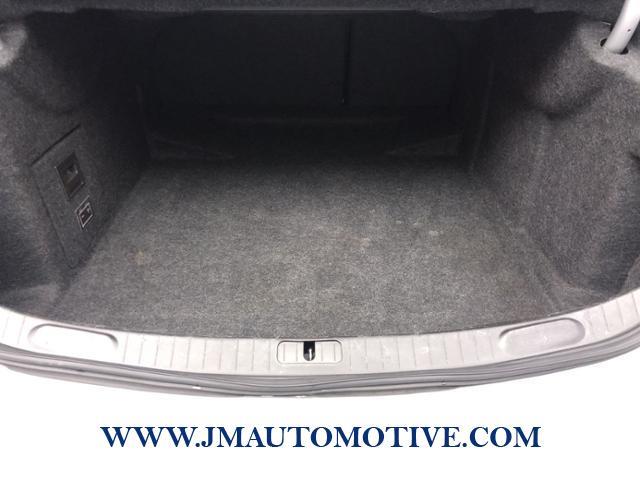 Used Chevrolet Impala 4dr Sdn LT w/1LT 2017 | J&M Automotive Sls&Svc LLC. Naugatuck, Connecticut Used Chevrolet Impala 4dr Sdn LT w/1LT 2017 | J&M Automotive Sls&Svc LLC. Naugatuck, Connecticut