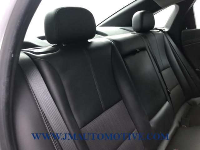 Used Chevrolet Impala 4dr Sdn LT w/1LT 2017 | J&M Automotive Sls&Svc LLC. Naugatuck, Connecticut Used Chevrolet Impala 4dr Sdn LT w/1LT 2017 | J&M Automotive Sls&Svc LLC. Naugatuck, Connecticut