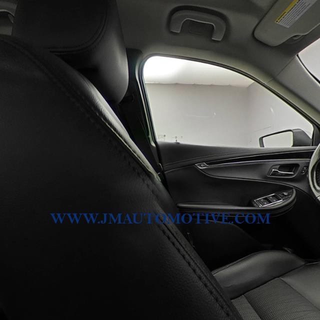 Used Chevrolet Impala 4dr Sdn LT w/1LT 2017 | J&M Automotive Sls&Svc LLC. Naugatuck, Connecticut Used Chevrolet Impala 4dr Sdn LT w/1LT 2017 | J&M Automotive Sls&Svc LLC. Naugatuck, Connecticut