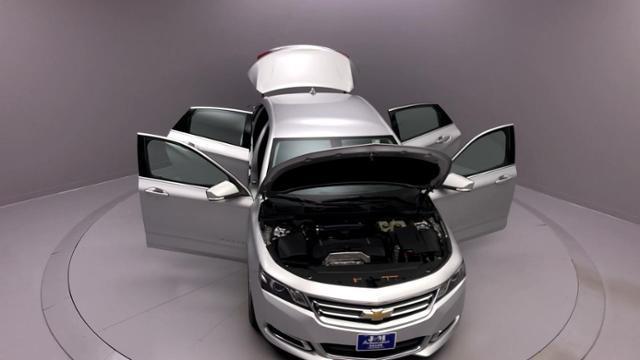 Used Chevrolet Impala 4dr Sdn LT w/1LT 2017 | J&M Automotive Sls&Svc LLC. Naugatuck, Connecticut Used Chevrolet Impala 4dr Sdn LT w/1LT 2017 | J&M Automotive Sls&Svc LLC. Naugatuck, Connecticut